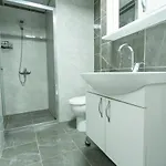 Yasam Hotel *